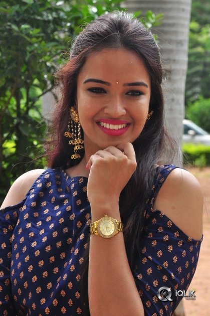 Poojitha-Ponnada-At-Darshakudu-Movie-Press-Meet
